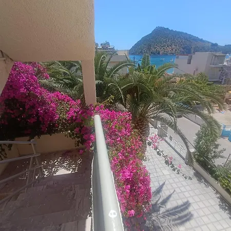 Stella's Apartahotel 3*