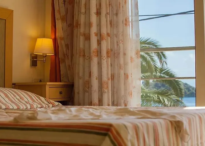 Stella's 아파트호텔 Tolón